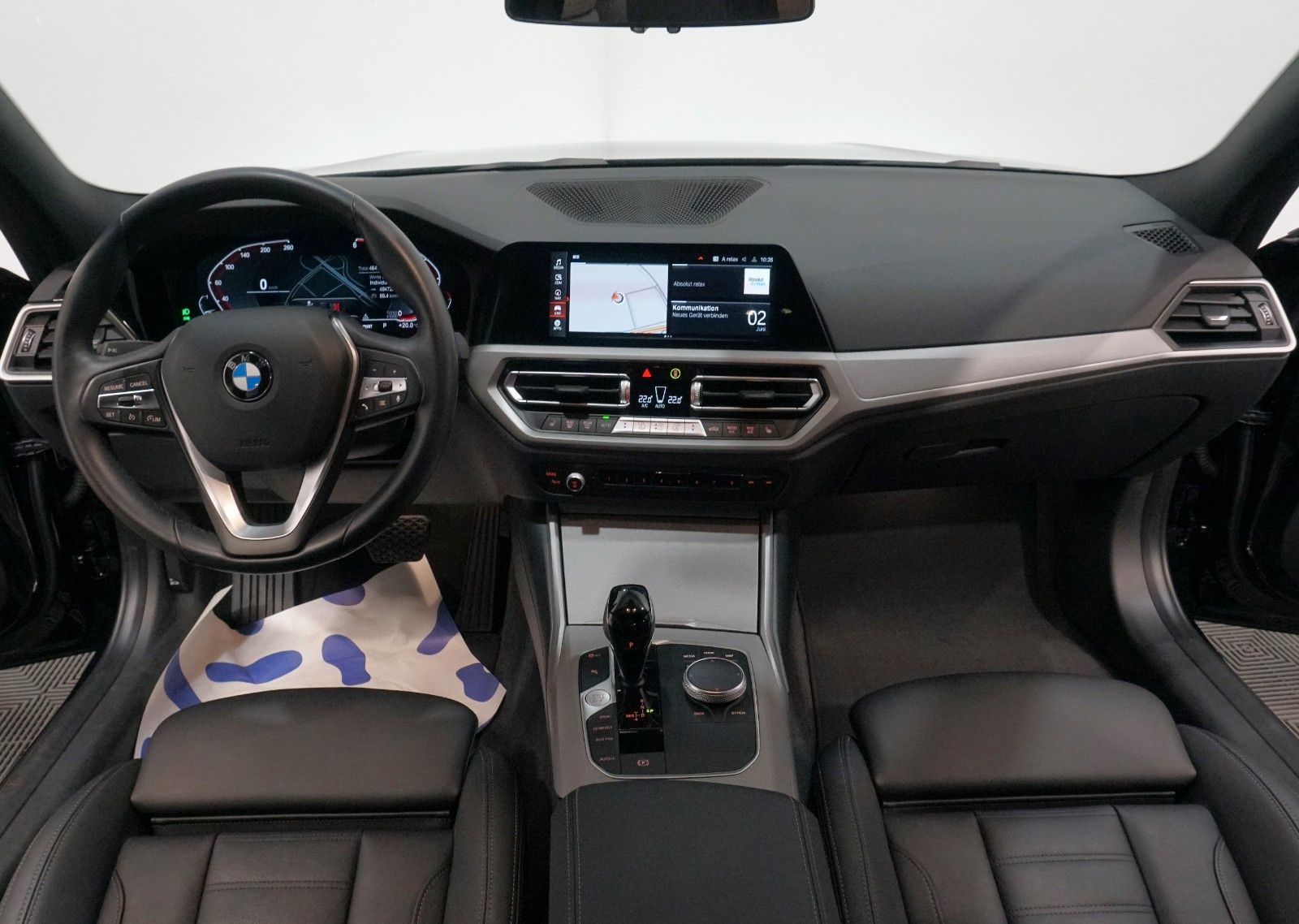 BMW 320 d xDrive - Samsaru's Car Outlet