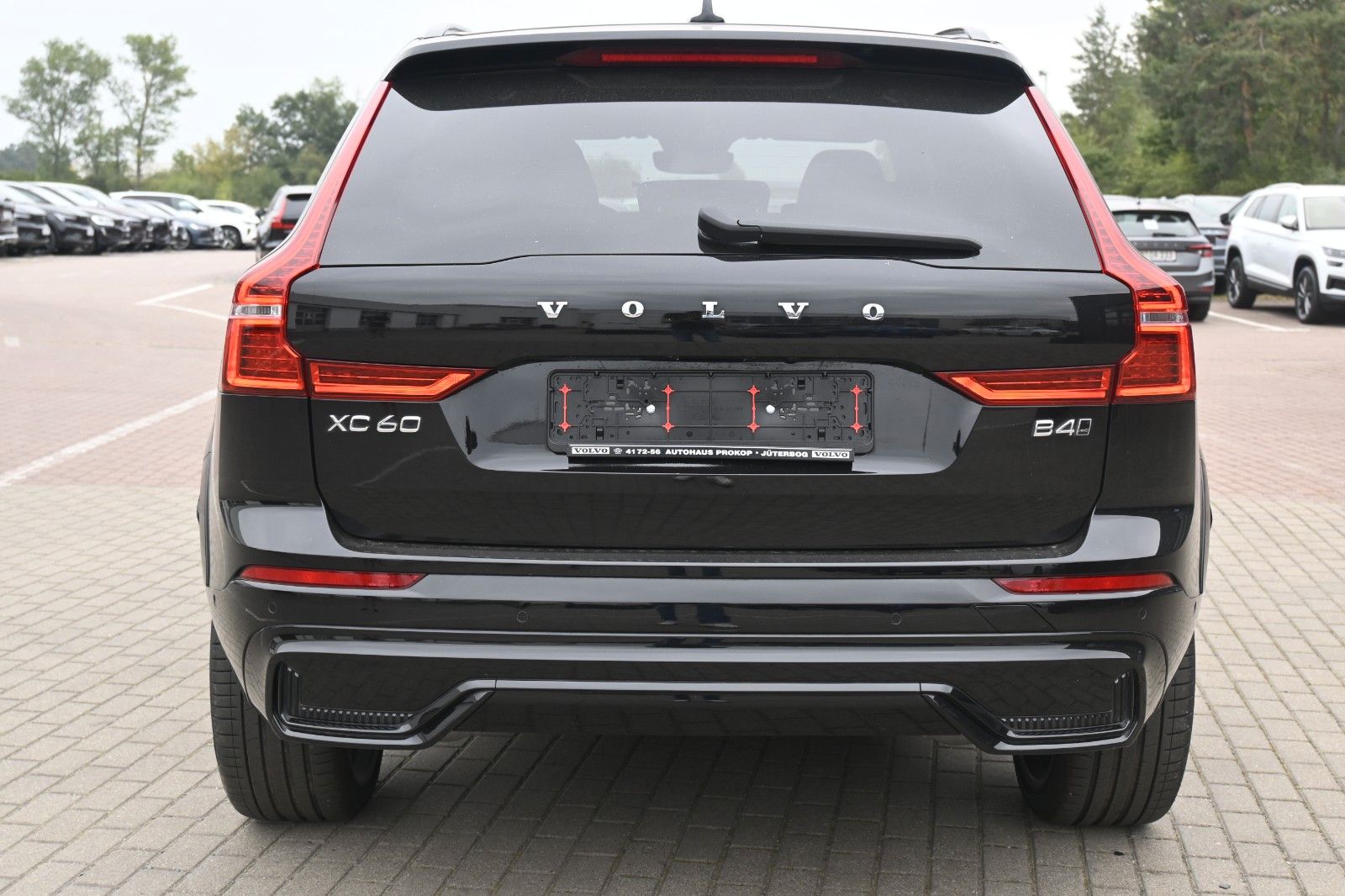 Volvo XC60 B4 D AWD Ultimate Dark*STDHZG*360°*ACC*AHK