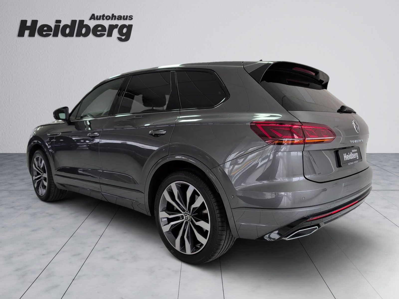 Volkswagen Touareg R Line AHK Luft Black Night 21" IQ-Matri