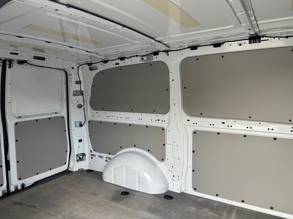 Mercedes-Benz eVito 111 Kasten Lang - Samsaru's Car Outlet