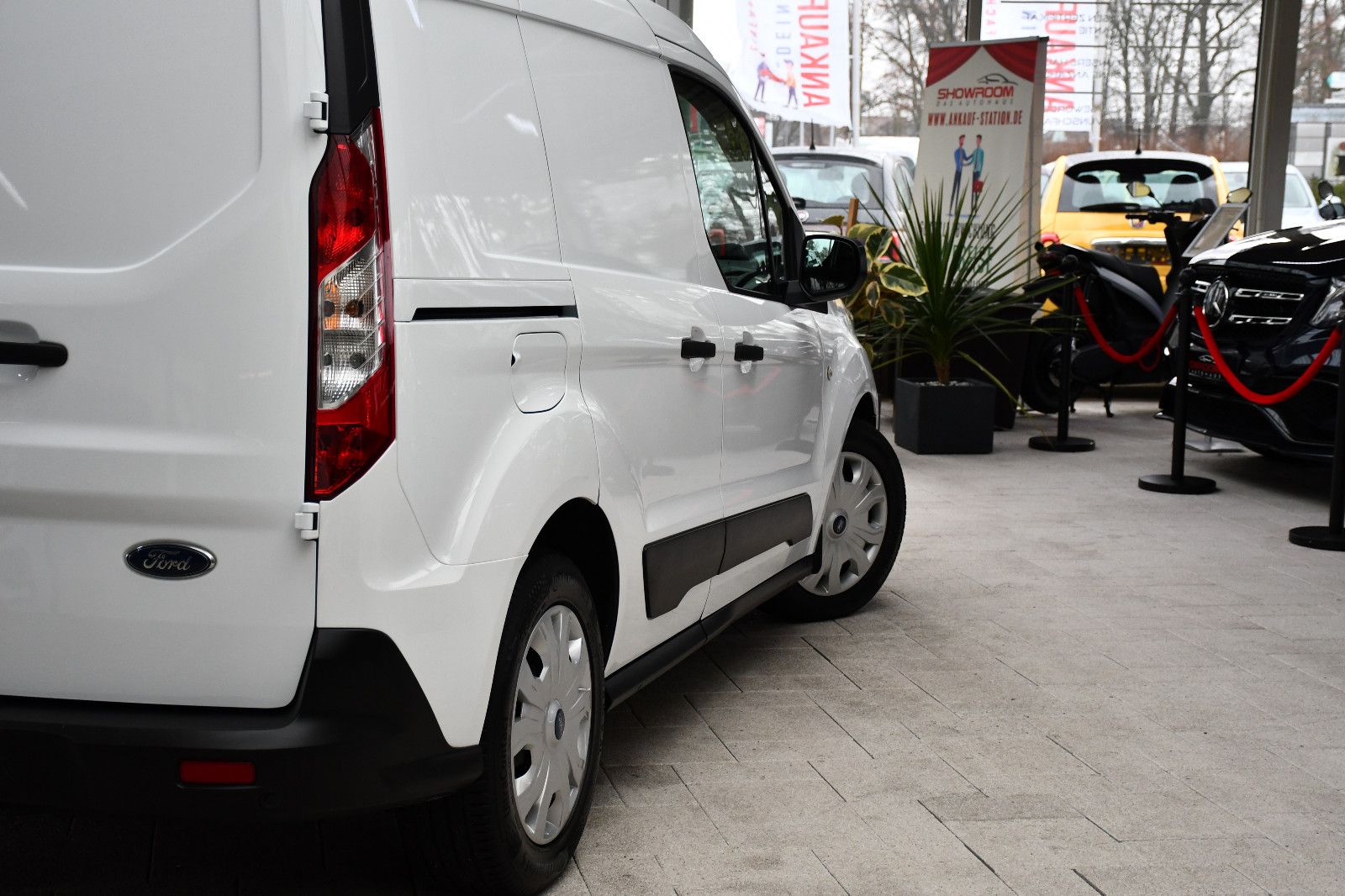 Ford Transit Connect Kasten Trend - Samsaru's Car Outlet