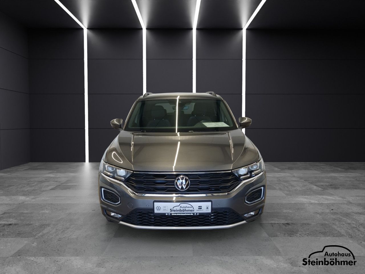 Volkswagen T-ROC Sport 1.5TSI DSG - Samsaru's Car Outlet