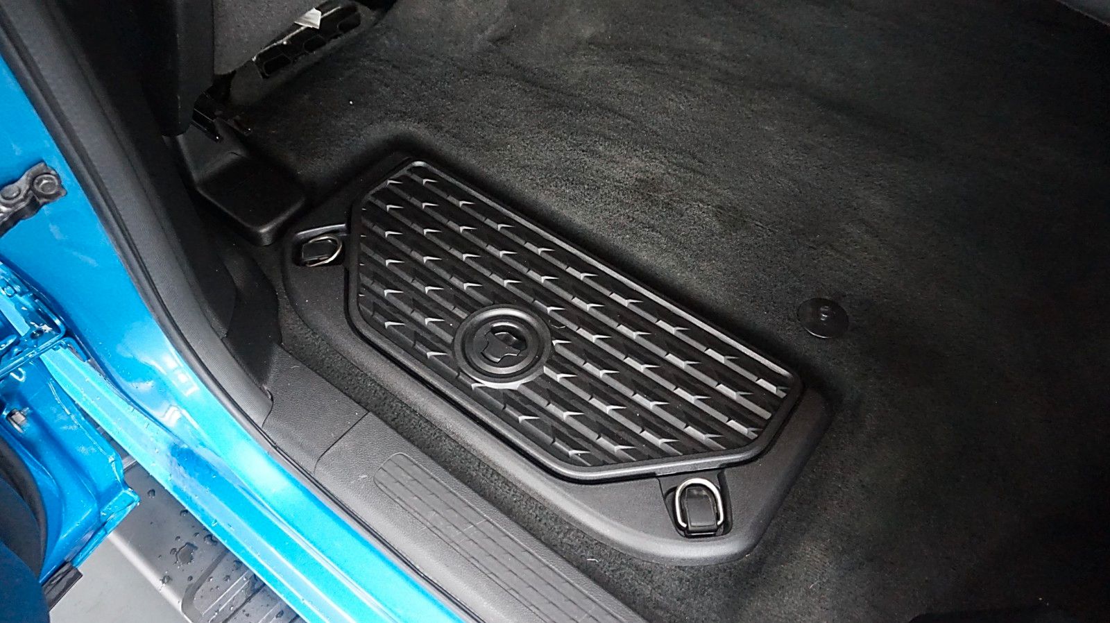 Dodge RAM 1500 HEMI 5.7l Crew-Cab*4x4*Navi*Alu20*AHK