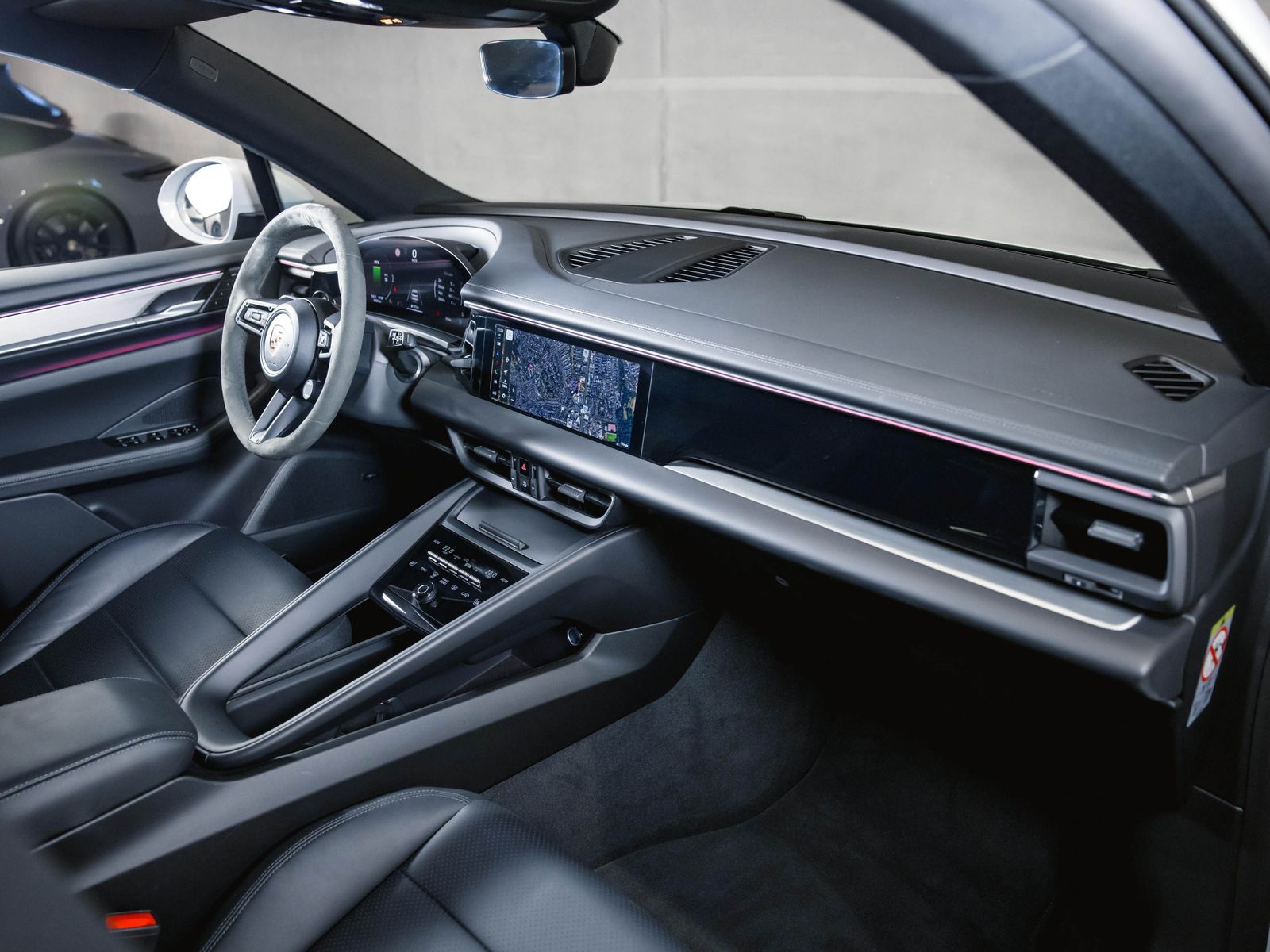 Porsche Macan 4 Electric - Samsaru's Car Outlet