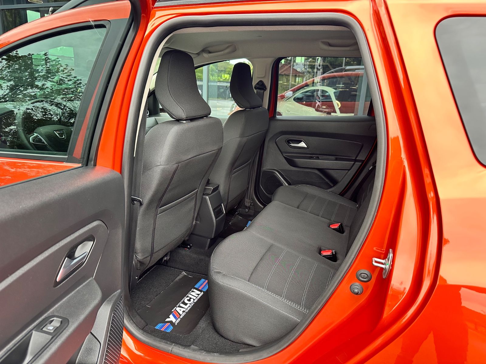 Dacia Duster Blue dCi 115 2WD Prestige - Samsaru's Car Outlet