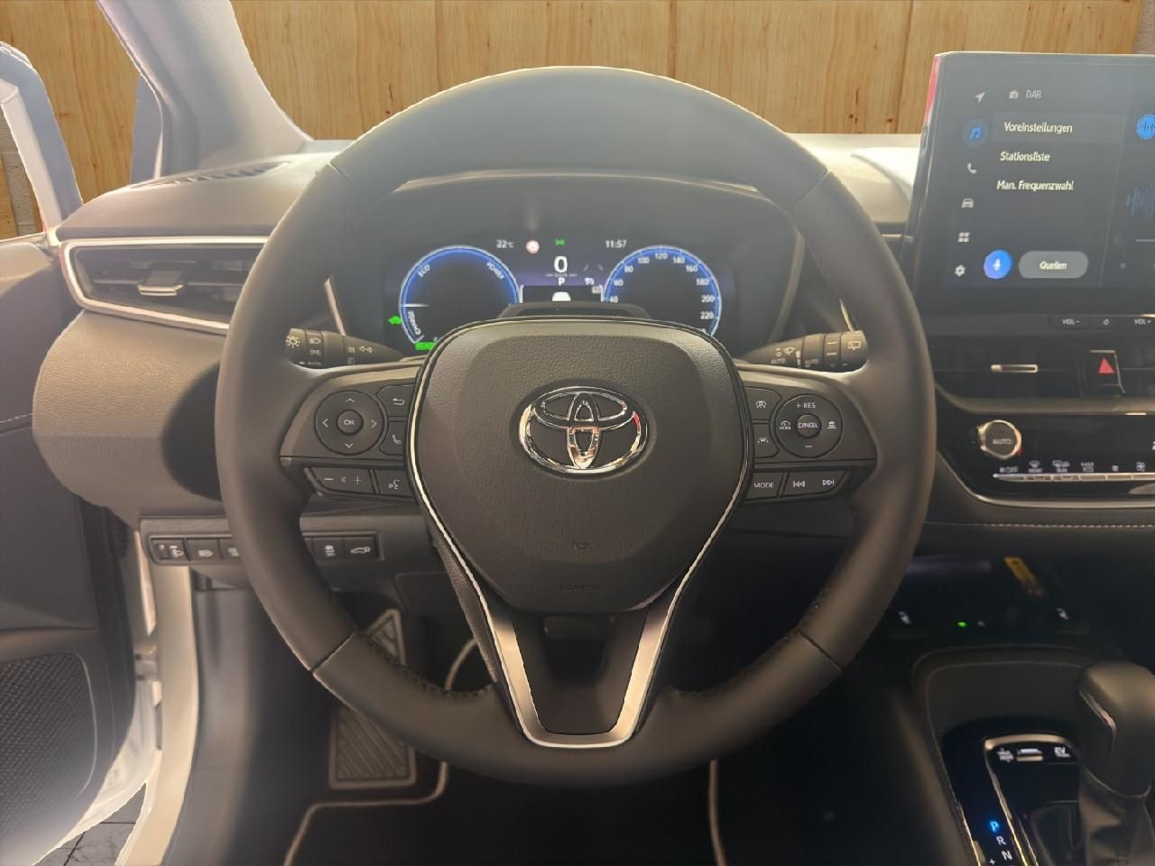 Toyota Corolla TS 1.8l Hybrid Teamplayer + Technikpaket