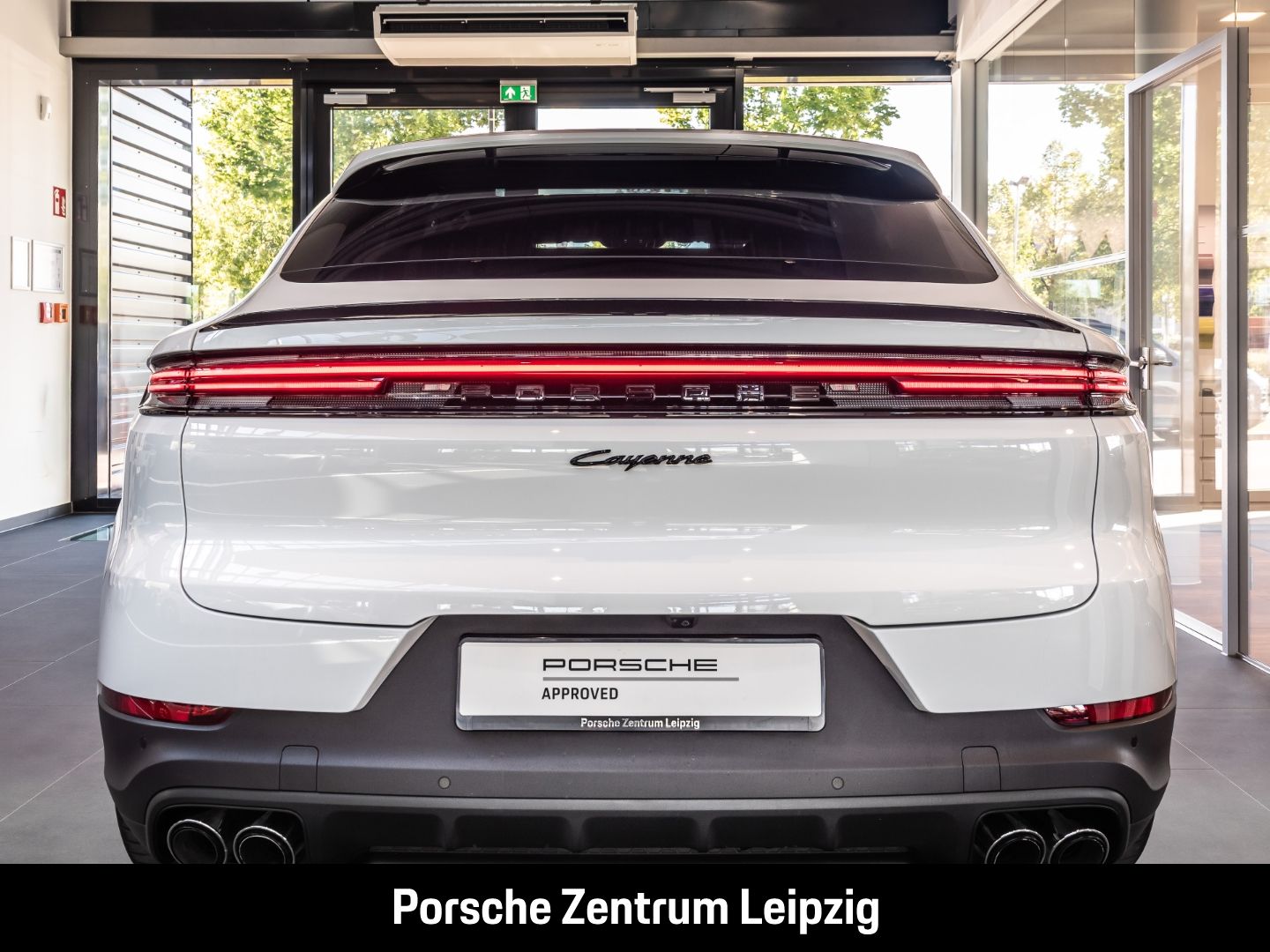 Porsche Cayenne E-Hybrid Coupe Sportabgas el.AHK Luft