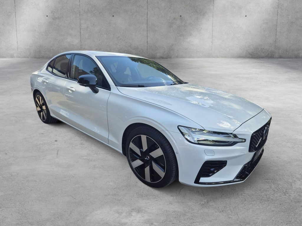 Volvo S60 T8 Ultimate Dark Recharge Plug-In Hybrid AWD