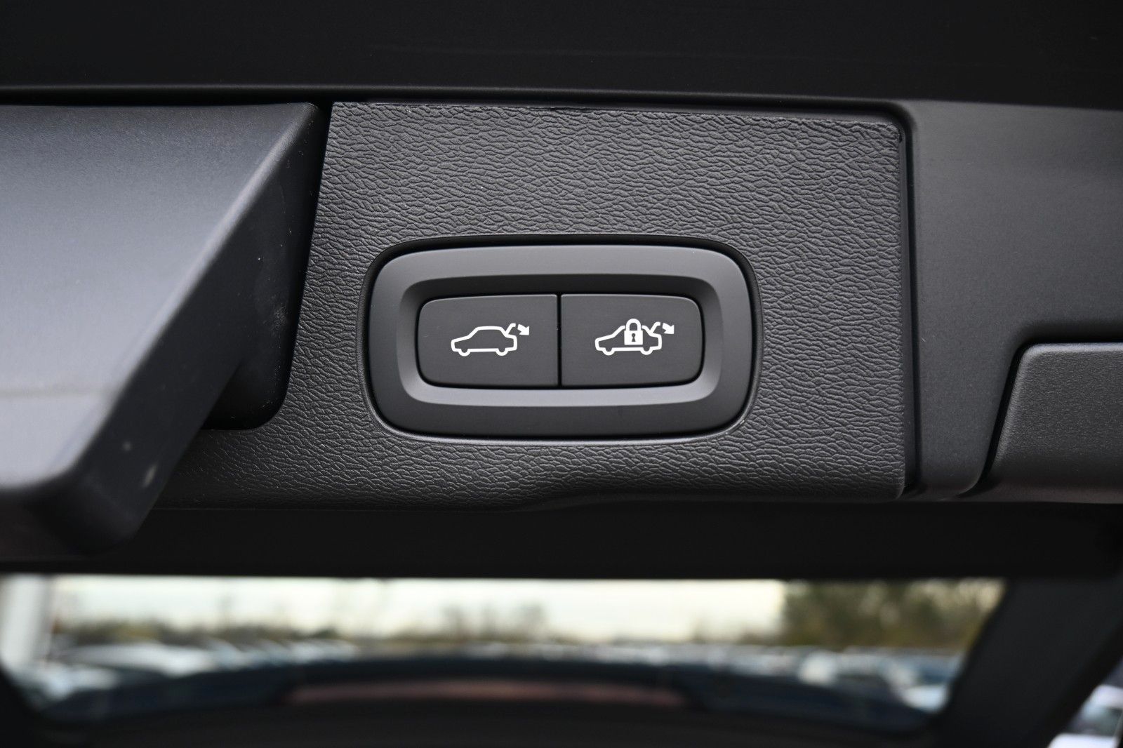 Volvo XC60 B5 AWD Plus Dark*FSHZG*360°*H&K*ACC*AHK