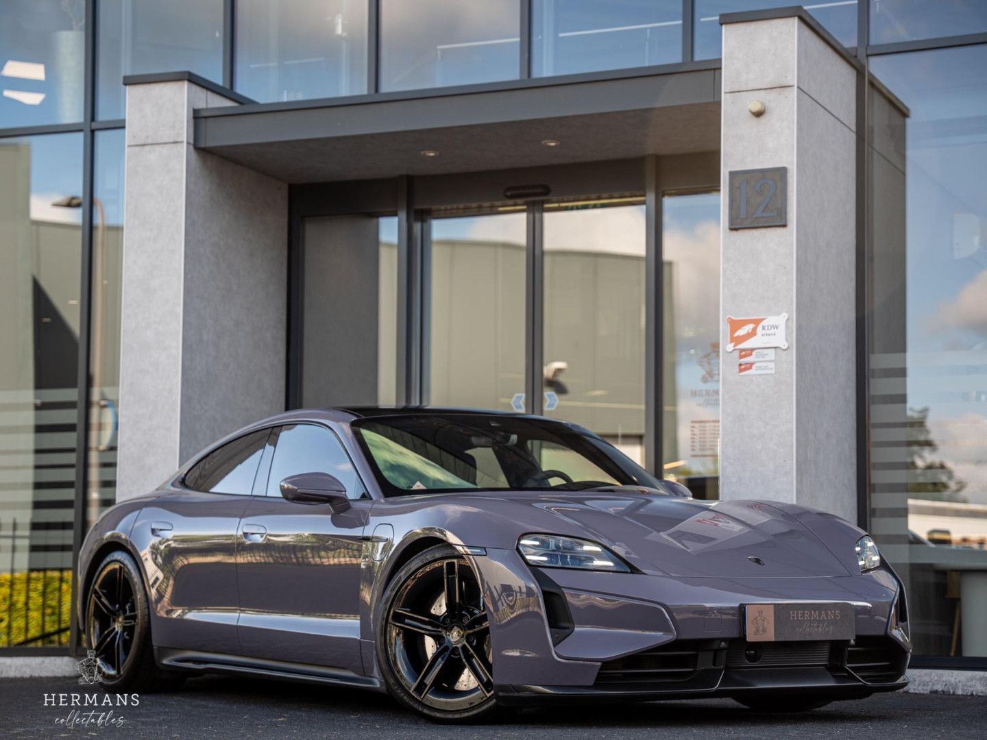 Porsche Taycan Turbo S 105 kWh / Org. NL / Burmester / S