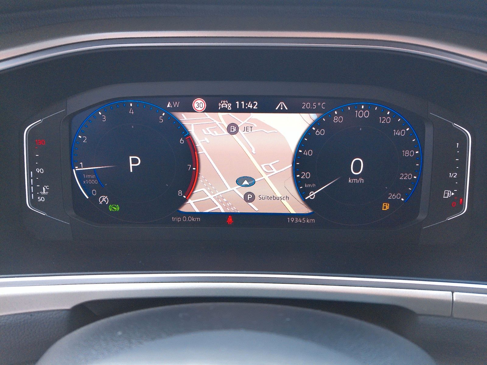 Volkswagen T-Roc 1.5 TSI DSG Move - Samsaru's Car Outlet