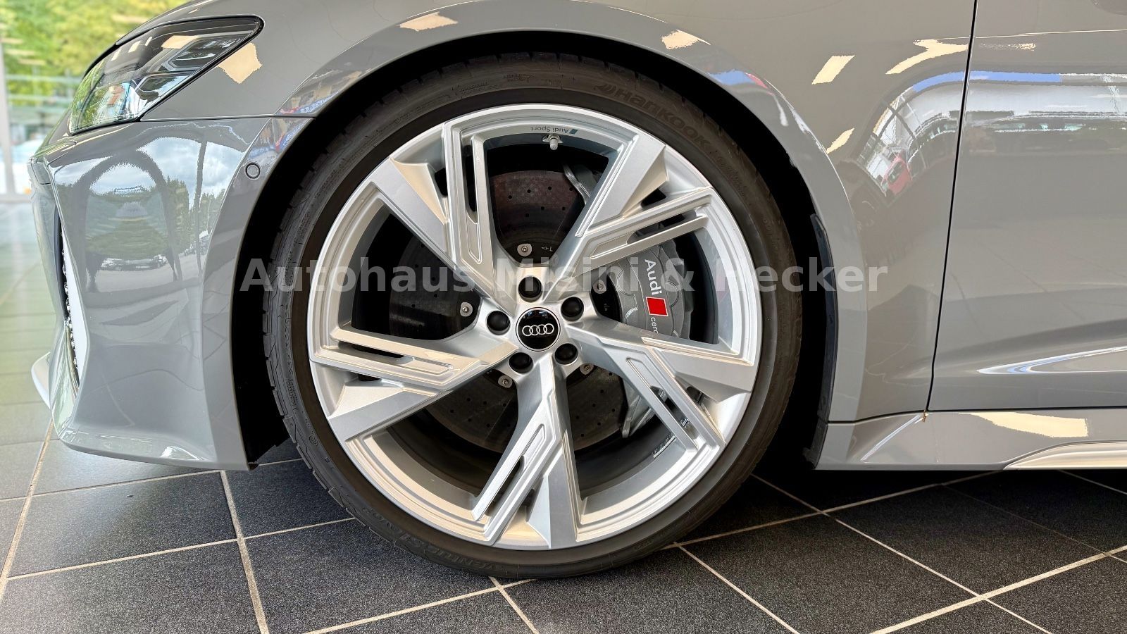 Audi RS6 Avant / Keramik / B&O A / Panorama / 305km/h