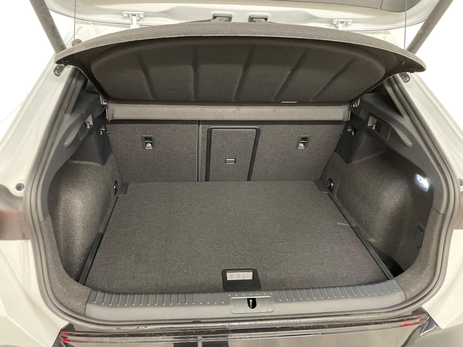 Cupra Formentor 1.5 eTSI - Samsaru's Car Outlet