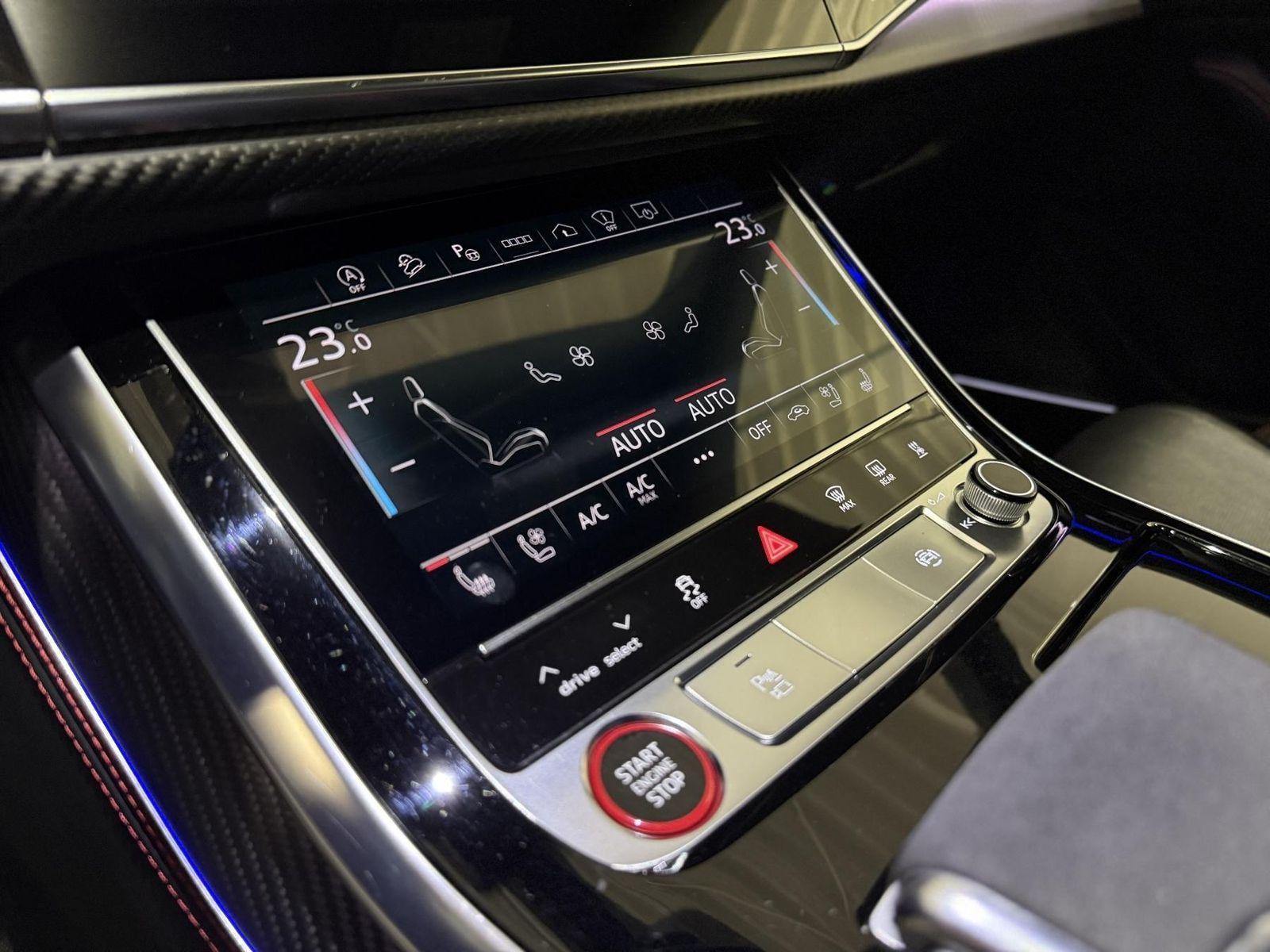 Audi RSQ8 Carbon Pak.+Standheiz 305 km/h+Keramik+B&O