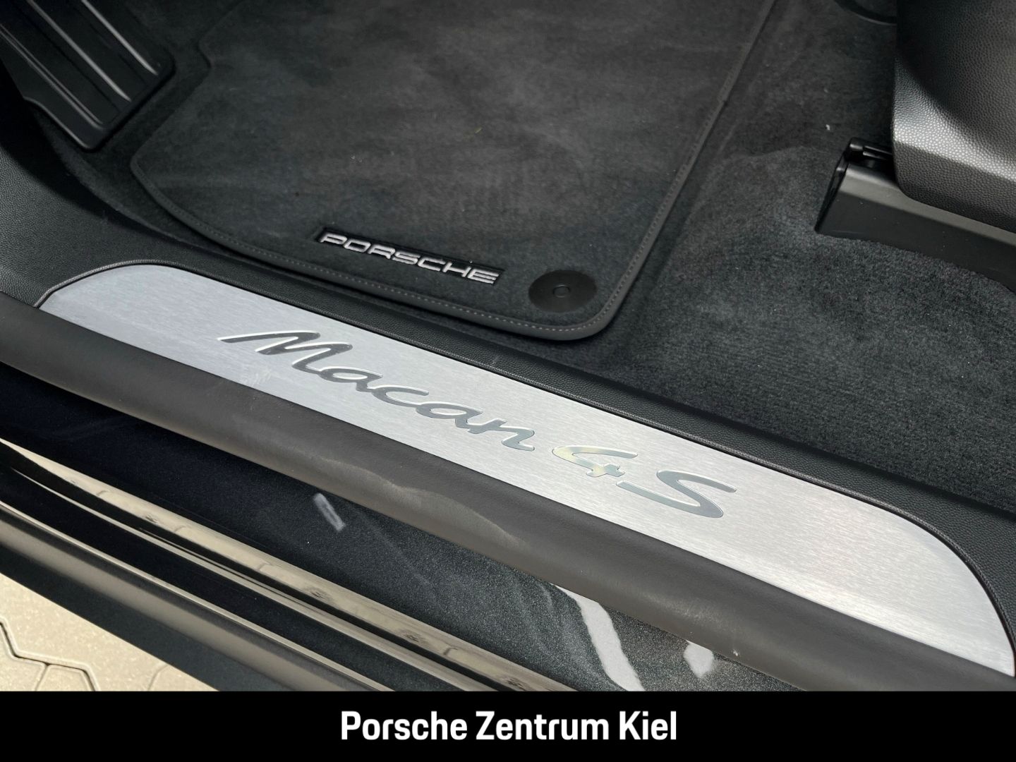 Porsche Macan 4S HA-Lenkung InnoDrive HUD Sitzbelüftung