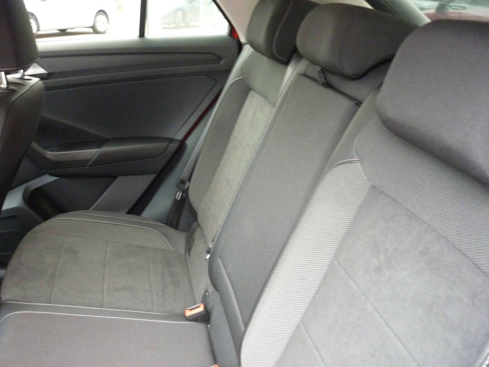 Volkswagen T-Roc Style 1.5 TSI - Samsaru's Car Outlet