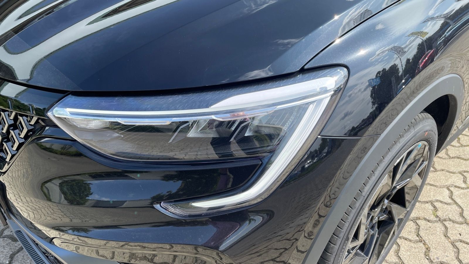 Renault Arkana ESPRIT ALPINE Full Hybrid - Samsaru's Car Outlet