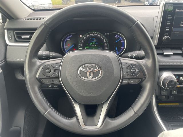 Toyota RAV 4 Hybrid - Samsaru's Car Outlet