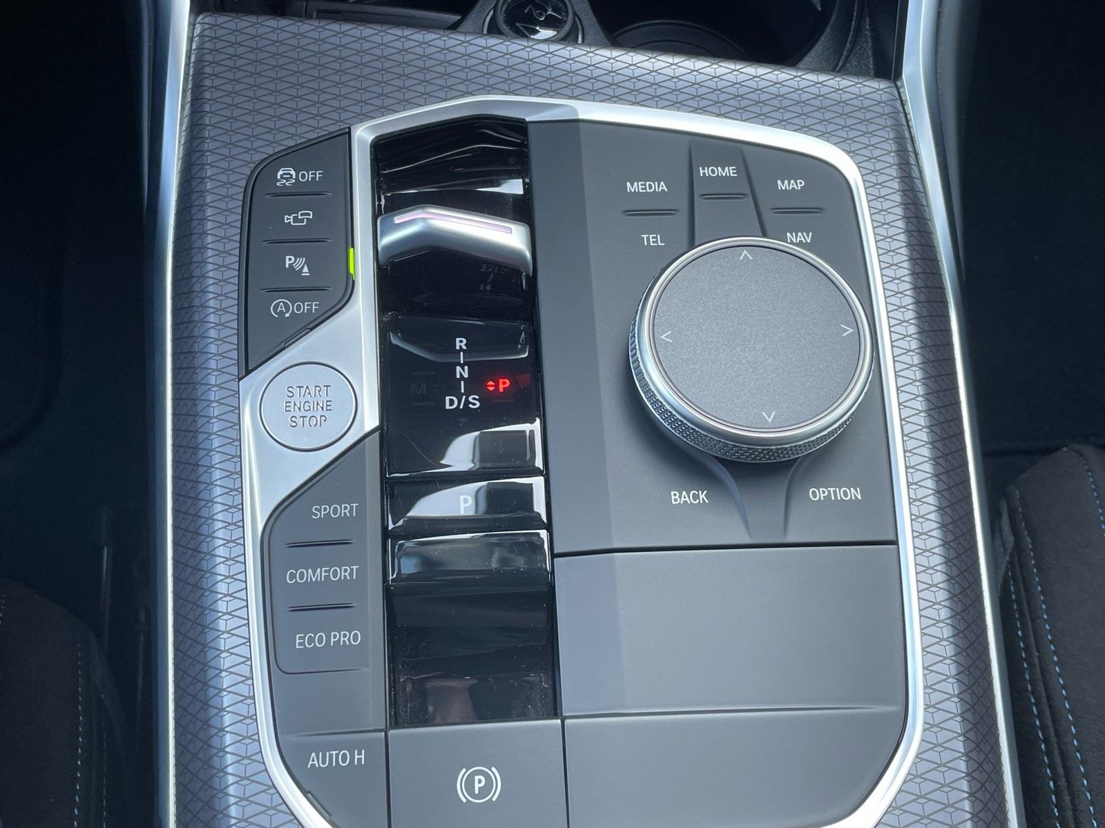 BMW 318i M Sport t Head-Up HiFi DAB LED