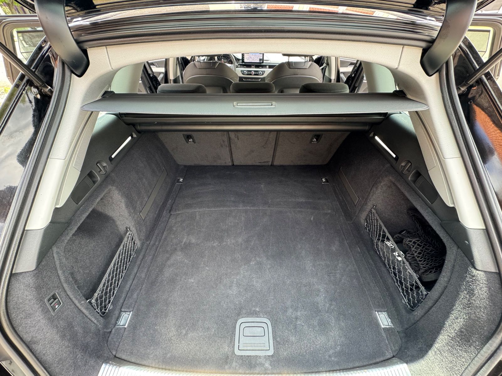 Audi A4 Avant 35 TDI S-Tronic - Samsaru's Car Outlet
