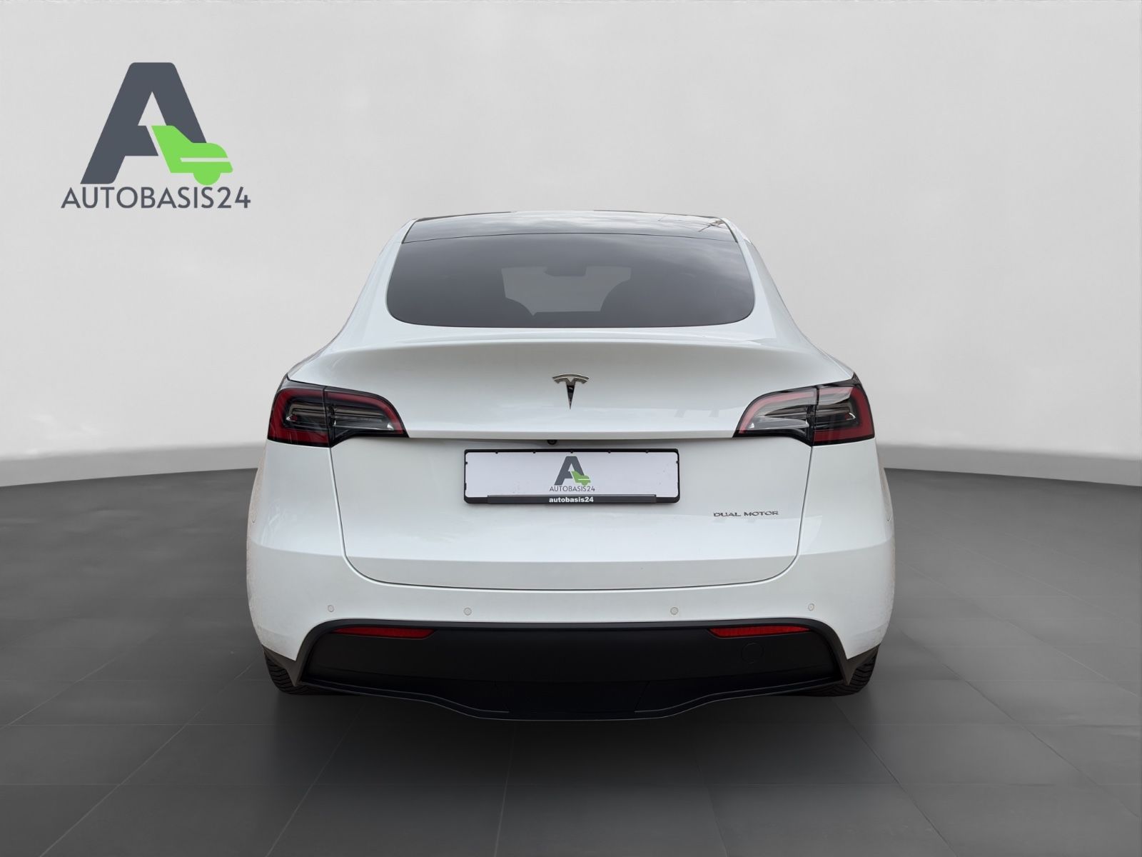 Tesla Model Y Long Range Dual AWD*Allwetter*1.Hand*AHK