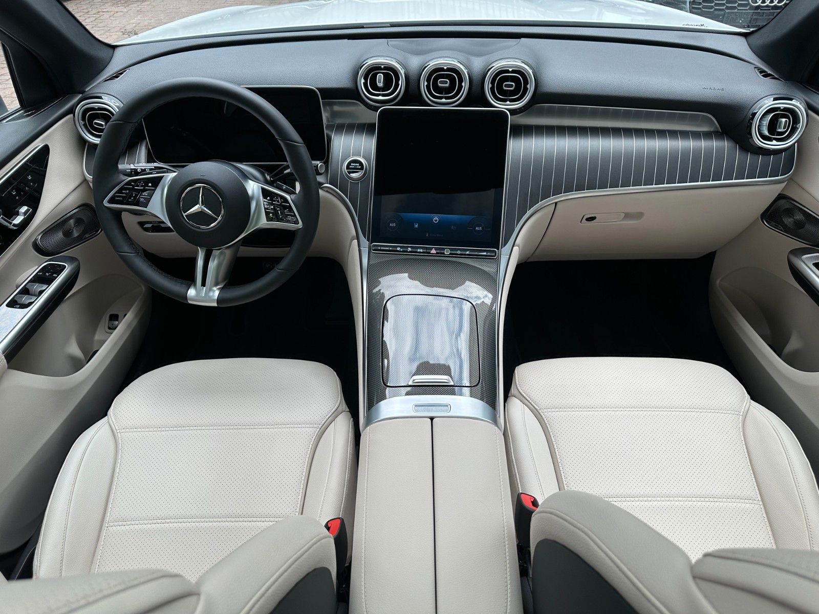 Mercedes-Benz GLC 400e 4M - Samsaru's Car Outlet