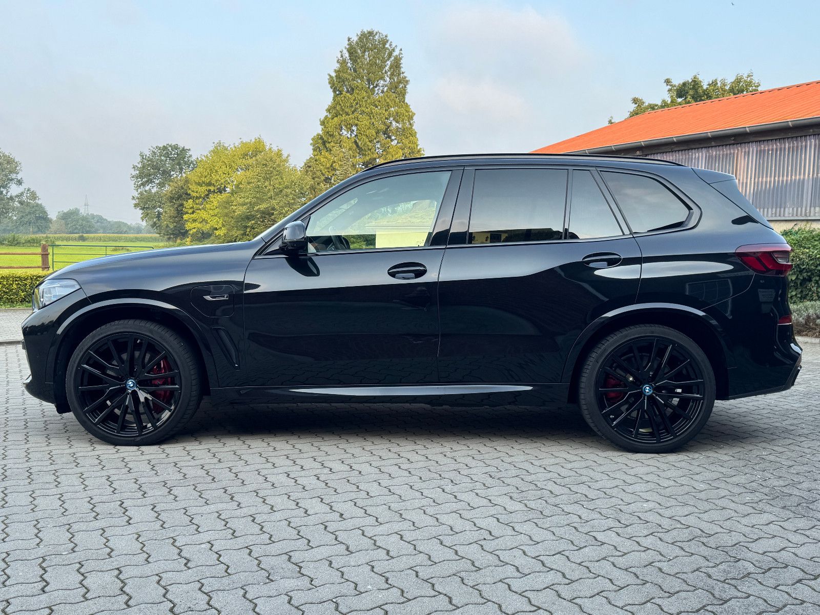 BMW X5 xDrive45e M-Sport,Pano,AHK,B&W,22",360°UPE113