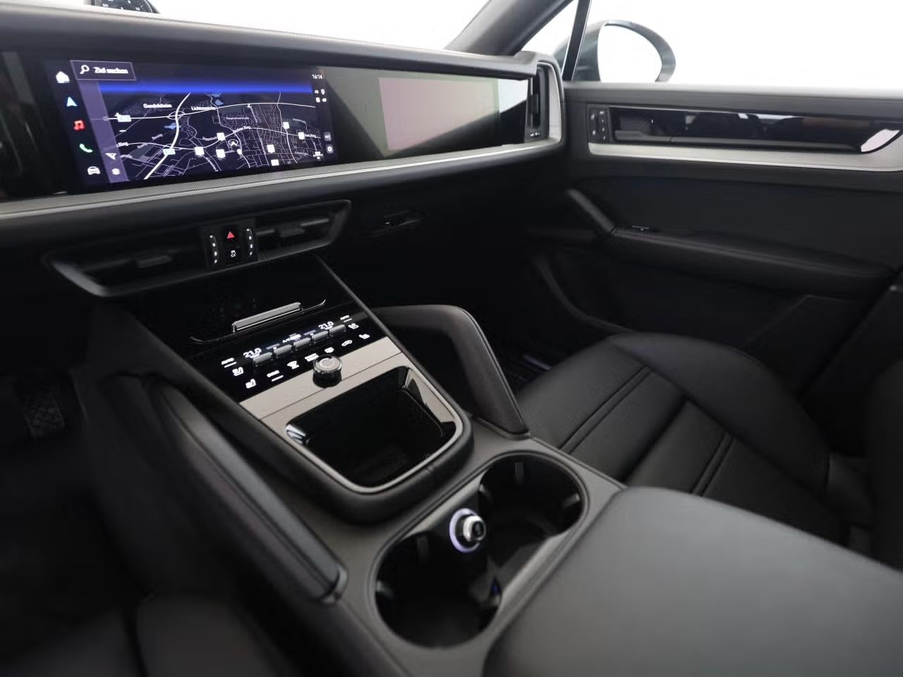 Porsche Cayenne COUPE E-Hybrid*BEIFAHRER DISPLAY*VOLLLLL