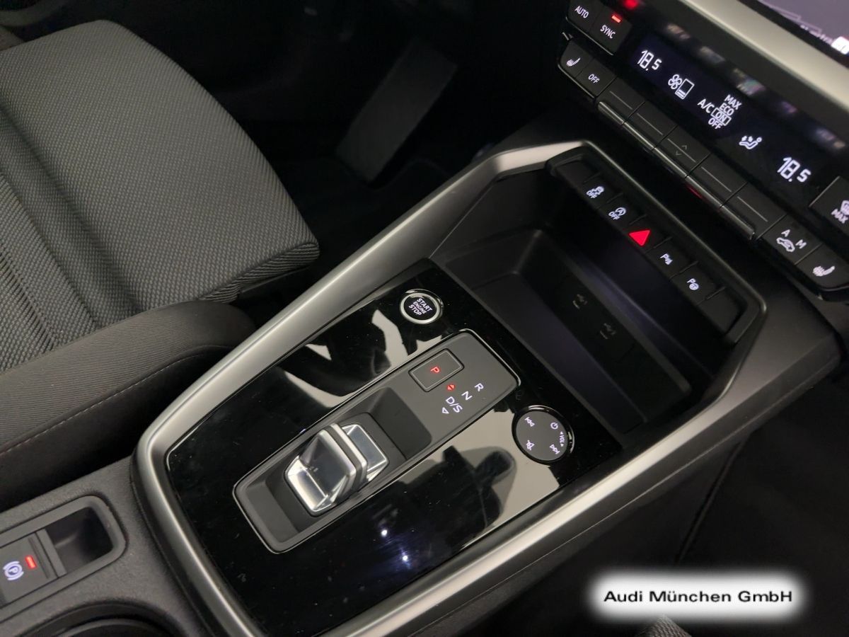 Audi A3 Sportback 35 TFSI S-tronic S line AHK ACC Vir