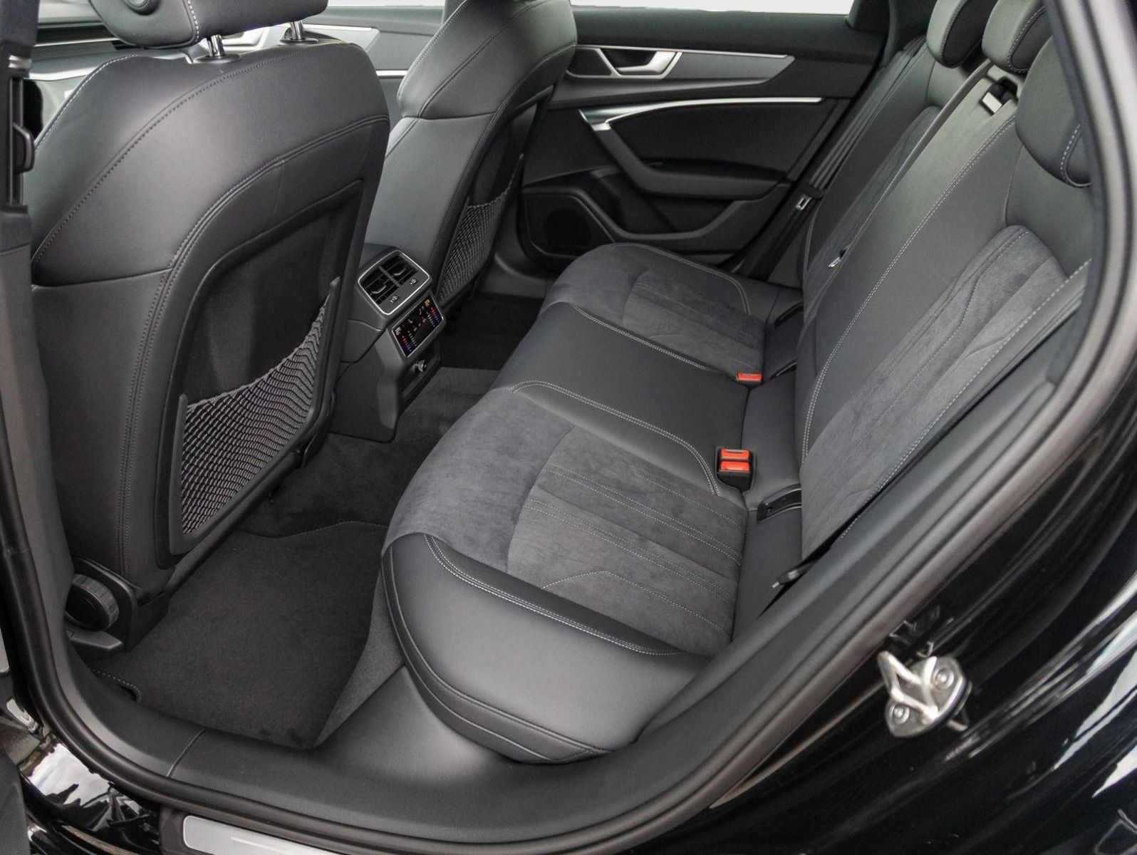 Audi A6 Avant S line 40TDI Stronic - Samsaru's Car Outlet