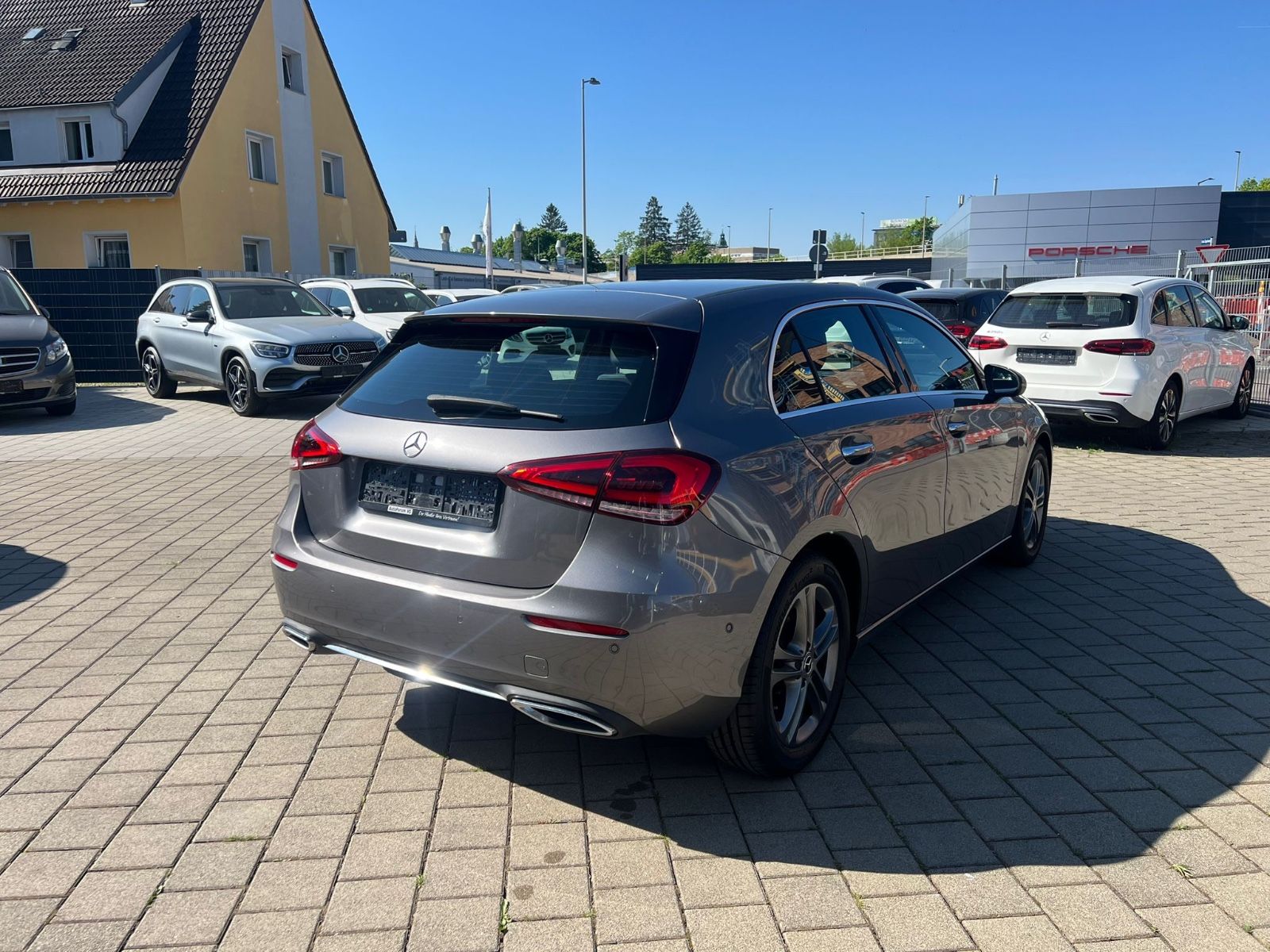Mercedes-Benz A 200 - Samsaru's Car Outlet
