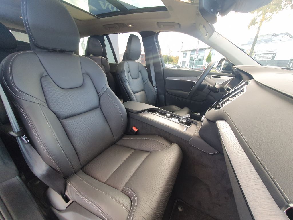 Volvo XC90 T8 AWD Ultimate Bright - Samsaru's Car Outlet