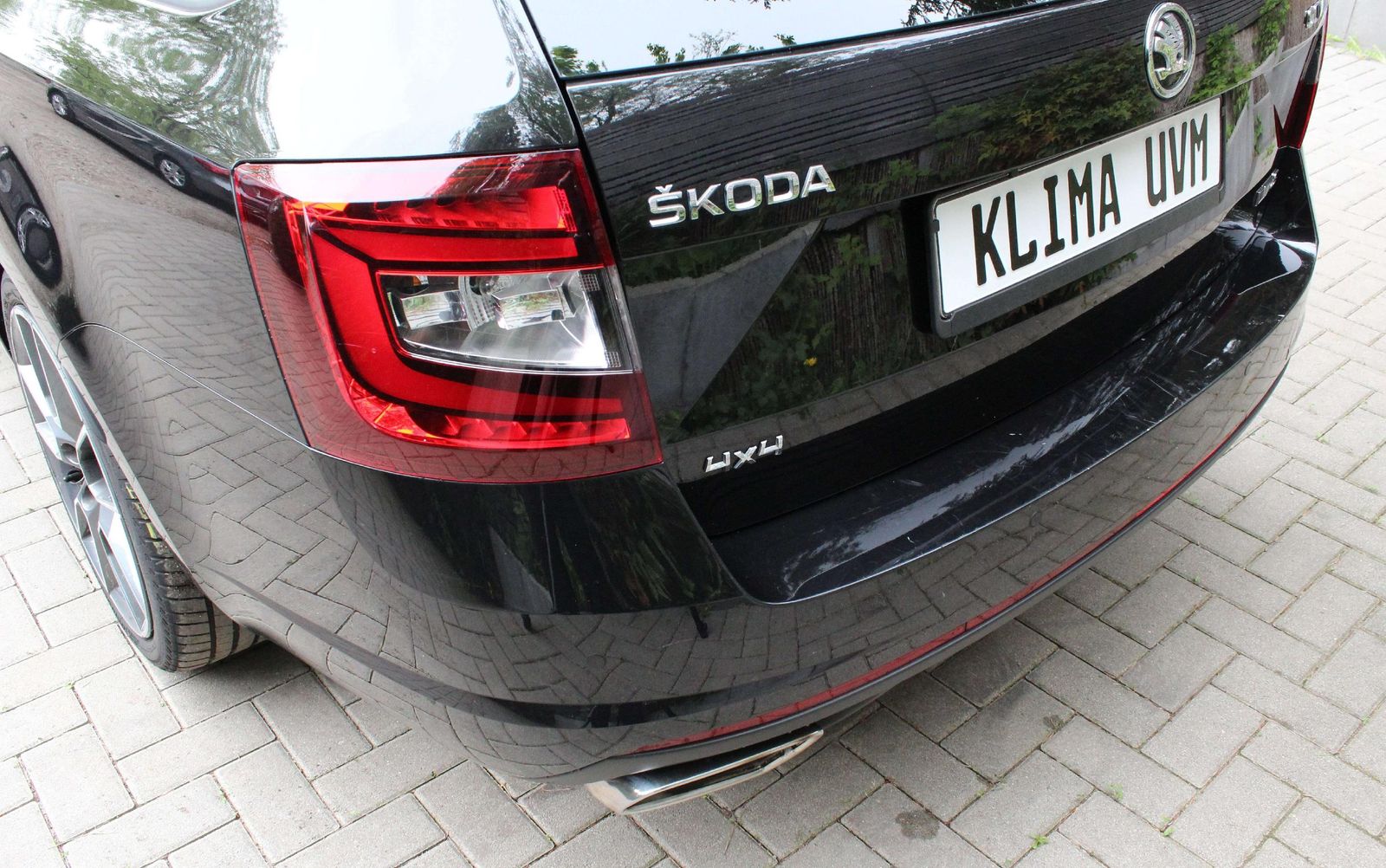 Skoda Octavia RS 4x4 - Samsaru's Car Outlet