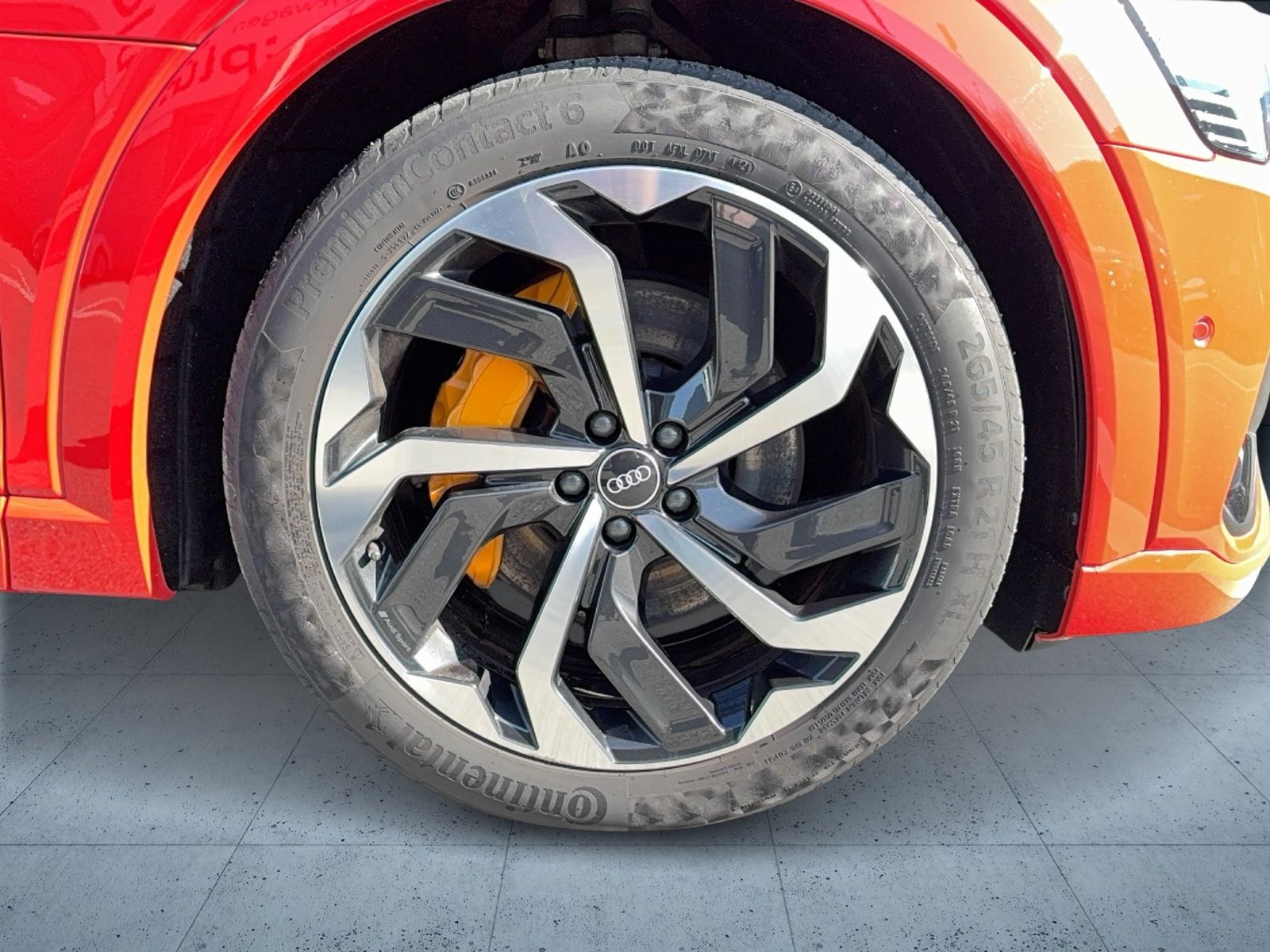 Audi e-tron Sportback S line 55 qu. N-Sicht HUD 21