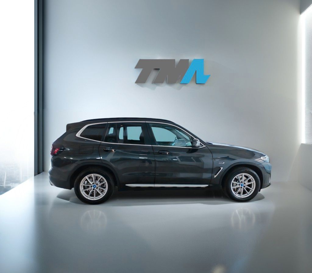 BMW X3 xDrive 30e PANO M-Dachhimm. Sonnenrollo