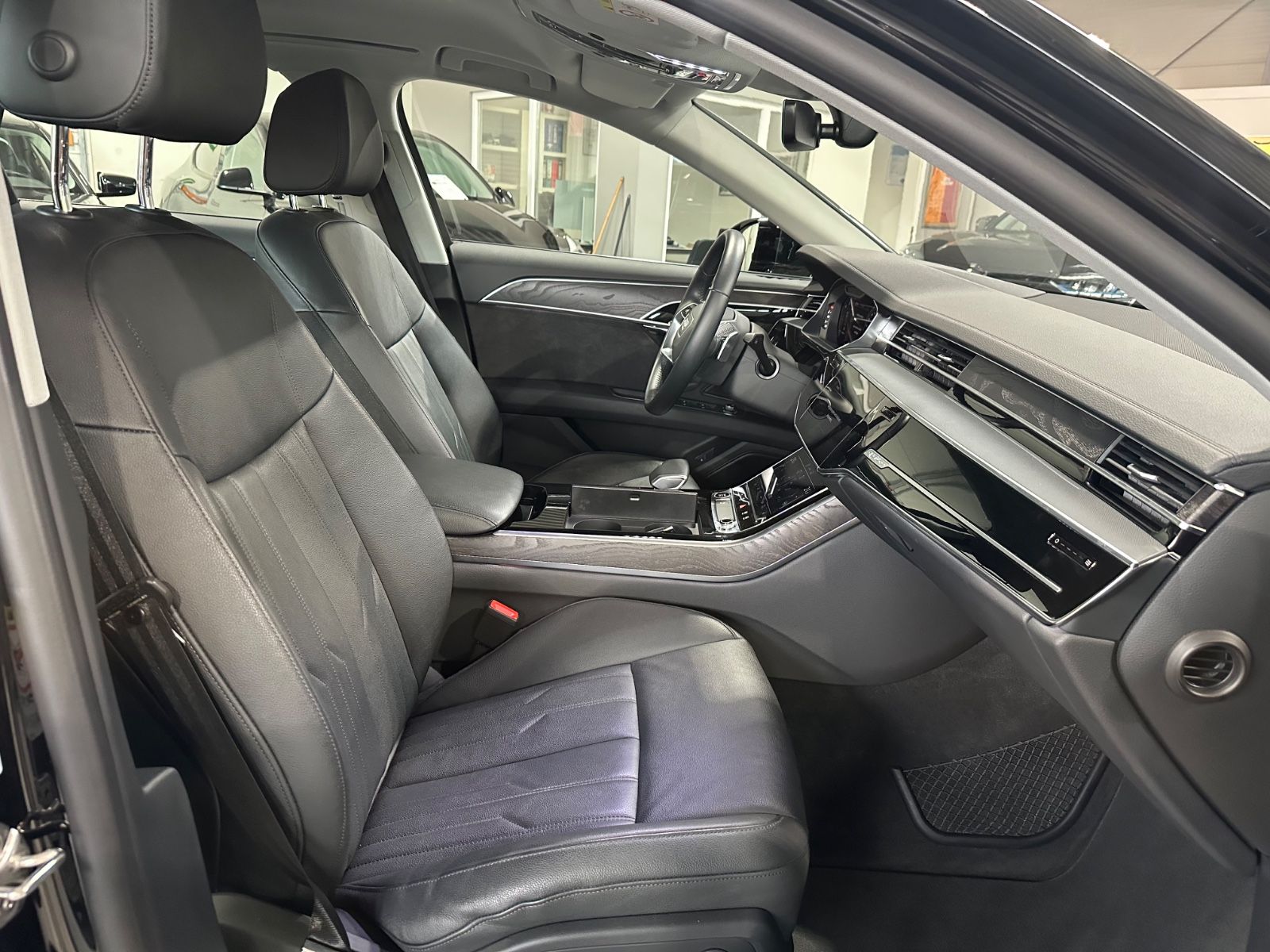 Audi A8 50 TDI quattro - Samsaru's Car Outlet