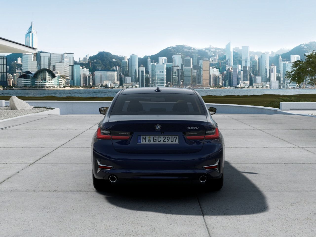 BMW 320iA Luxury Line - Samsaru's Car Outlet