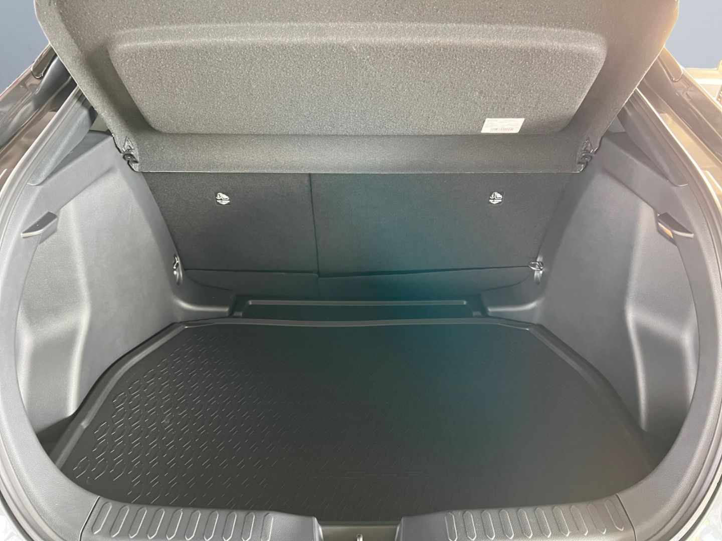 Toyota C-HR 1.8 Hybrid Team D *LED*ACC*CAM*CarPlay*SHZ*