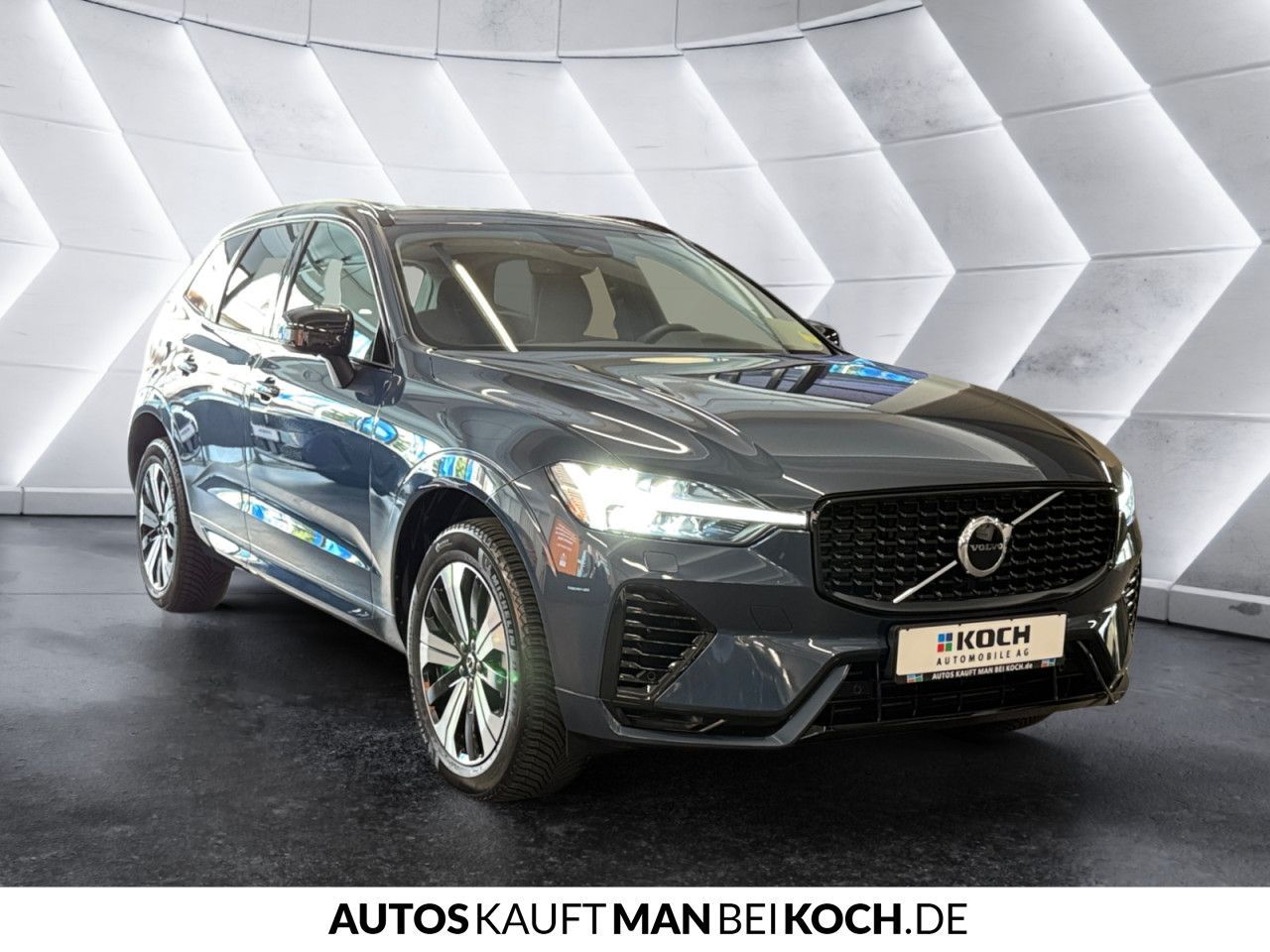 Volvo XC60 T6 Recharge AWD Plus ACC BLIS AHK STHz PANO