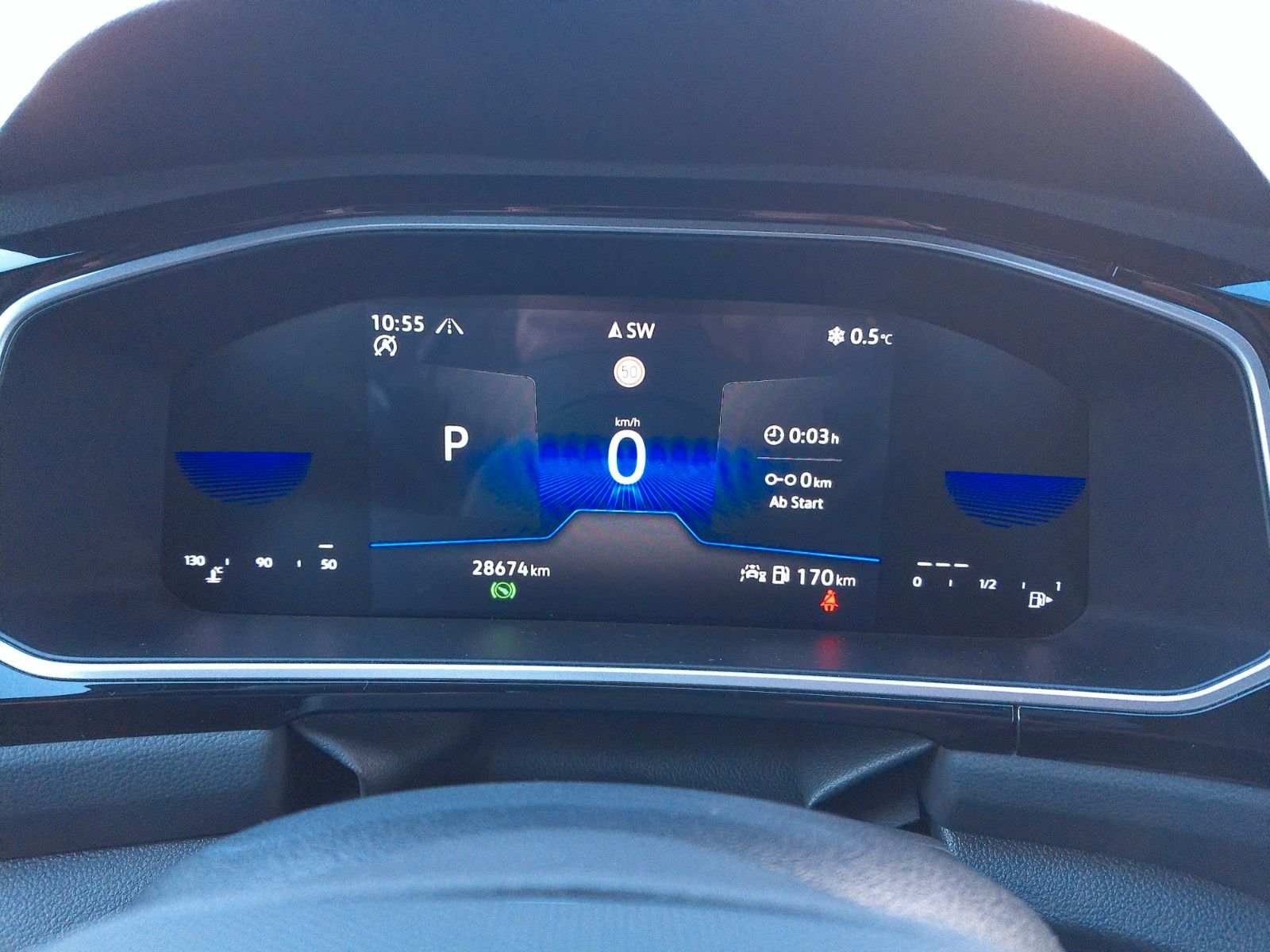 Volkswagen T-Roc 2.0 TDI DSG R-Line - Samsaru's Car Outlet