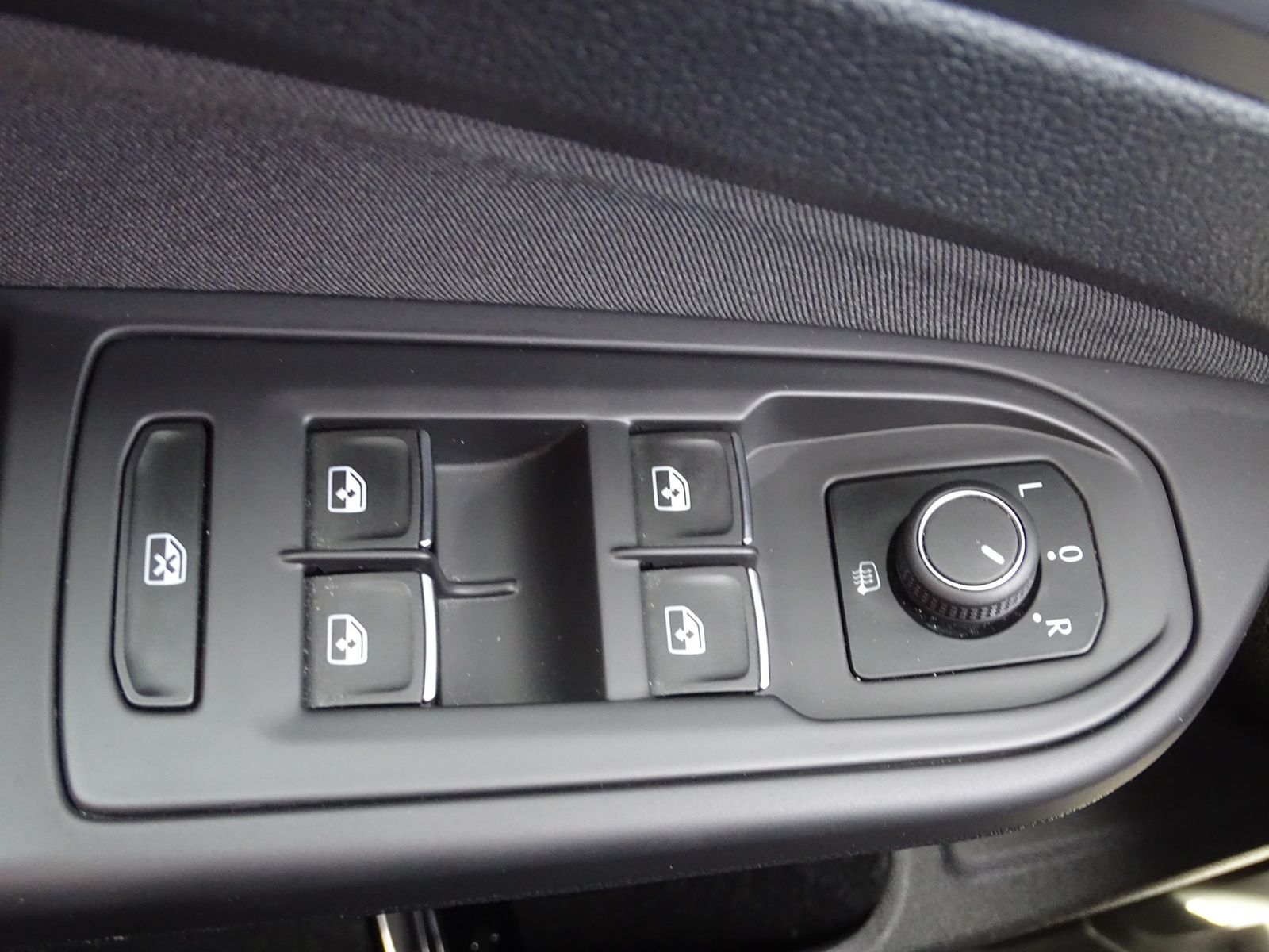 Volkswagen Golf VIII 2.0 TDI Style DSG - Samsaru's Car Outlet