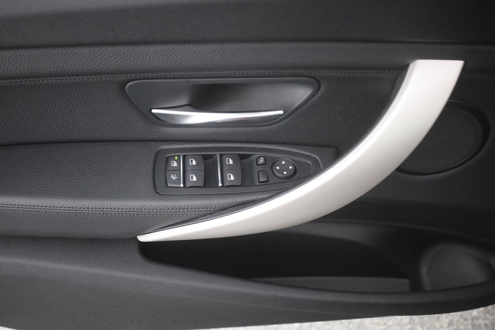 BMW 320i Gran Turismo - Samsaru's Car Outlet