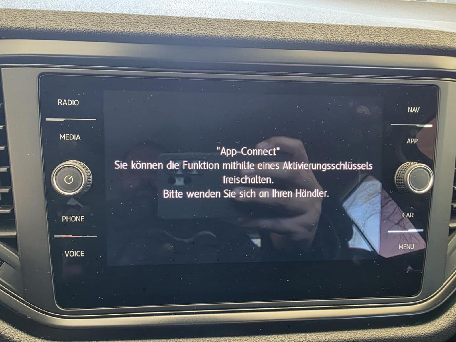 Volkswagen T-Roc 1.0 TSI - Samsaru's Car Outlet