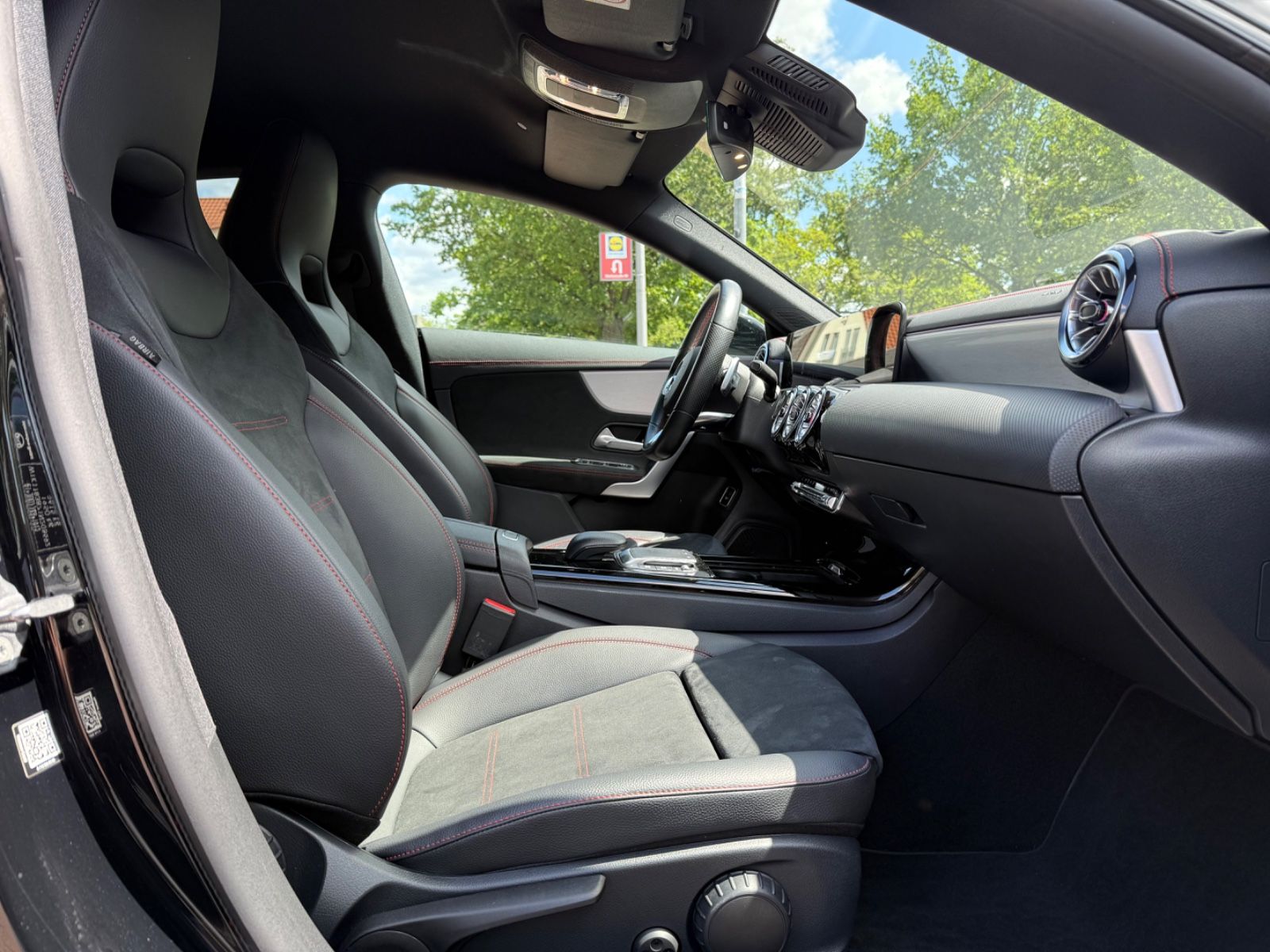 Mercedes-Benz CLA 200 AMG - Samsaru's Car Outlet