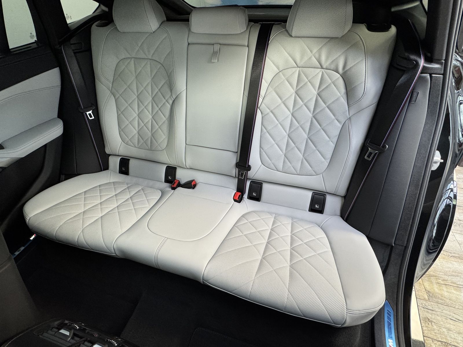 BMW X6 xDrive30d M Sport Pro AHK Pano Sitzlüft. ACC