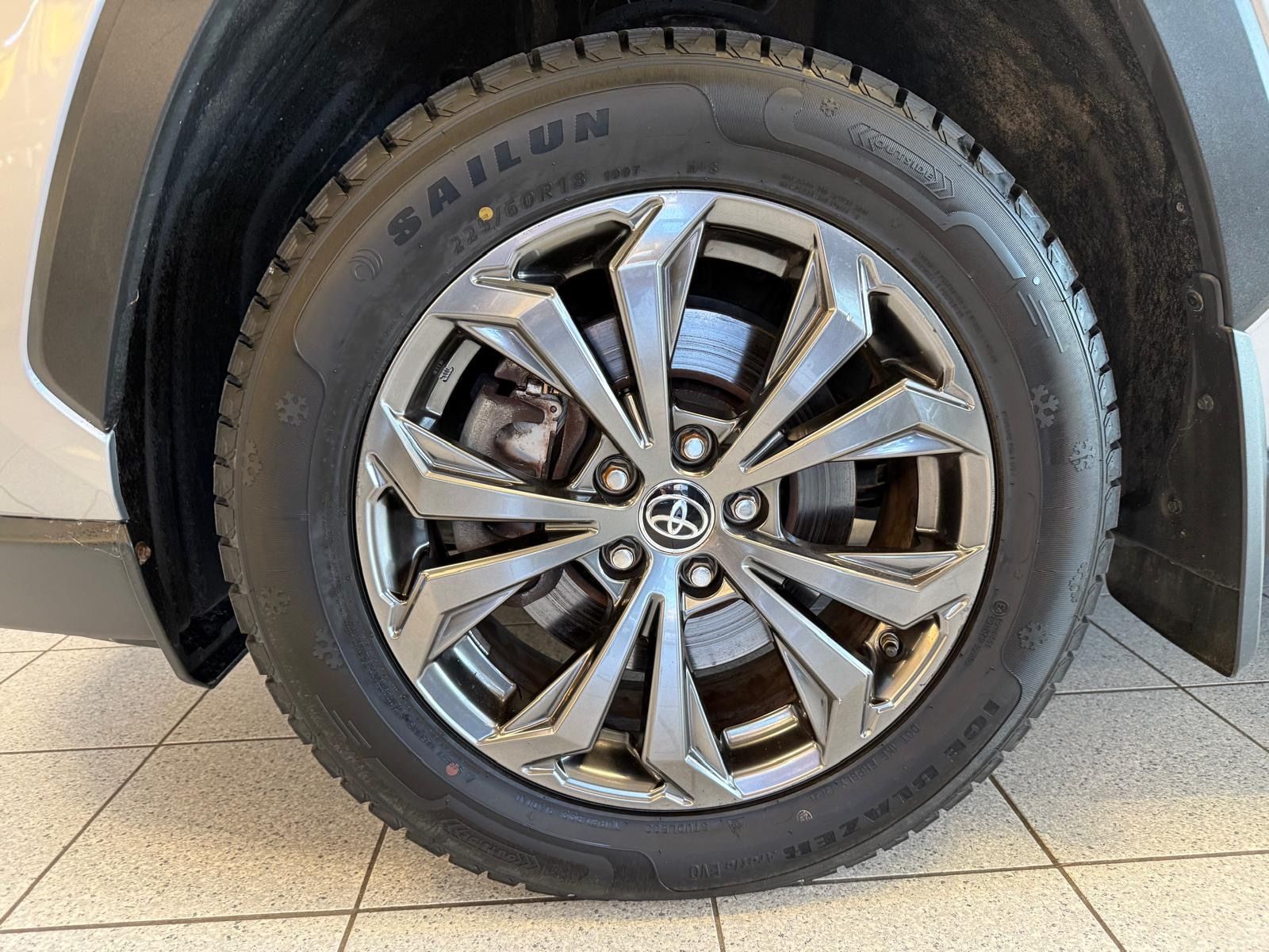 Toyota RAV 4 HYBRID 4x4 - Samsaru's Car Outlet