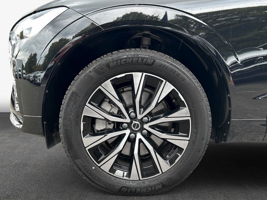 Volvo XC60 B4 B Plus Dark - Samsaru's Car Outlet