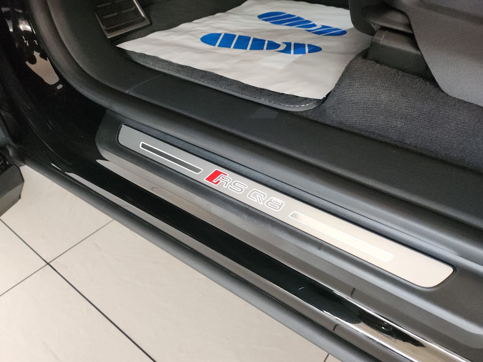 Audi RSQ8 Audi-Exclusive/Keramik/810PS MTM/VOLL