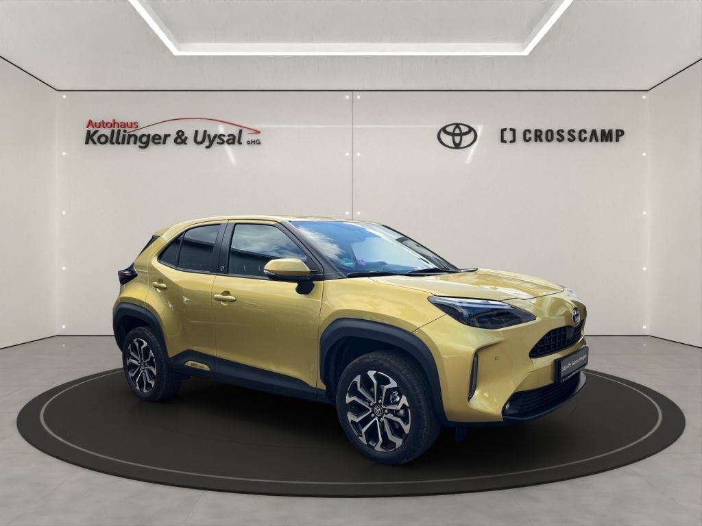 Toyota Yaris Cross Hybrid 1.5 VVT-i Team D 15 Jahre Gar