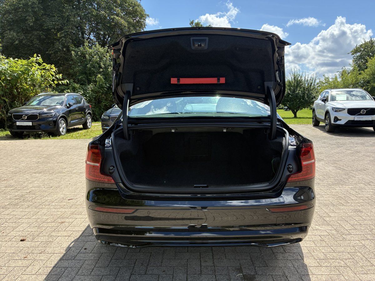 Volvo S60 B4 Plus Dark